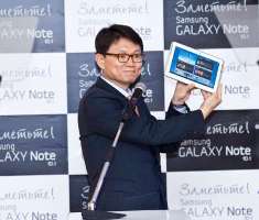 Samsung Electronics        Samsung GALAXY Note 10.1 